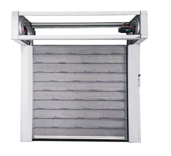 Hard fast rolling door